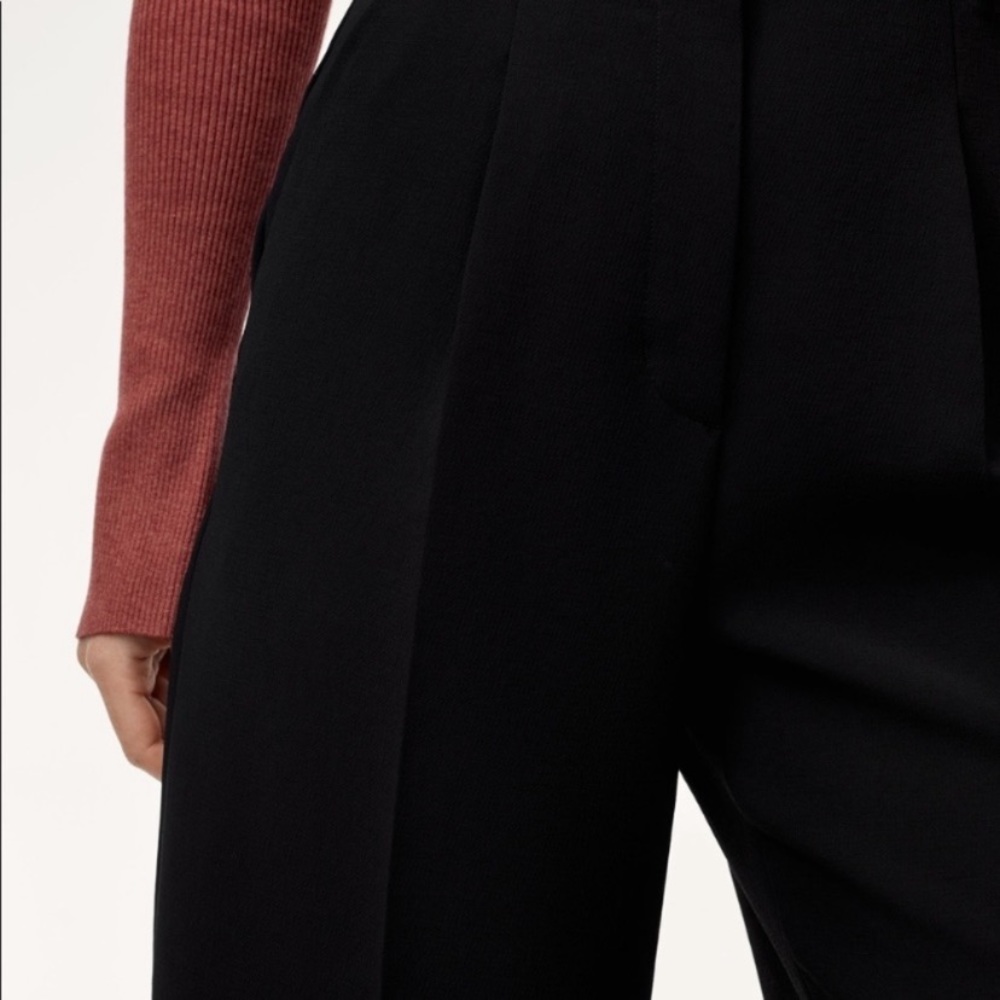 Aritzia pants size 2 - Picture 3 of 5